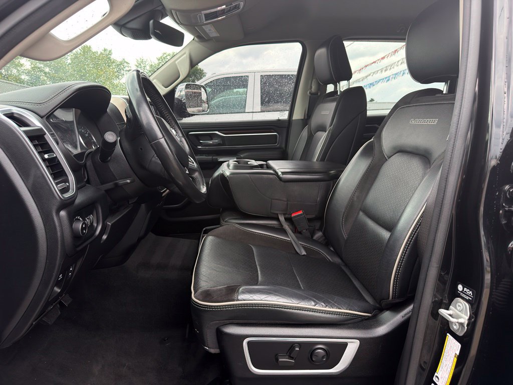 Used 2022 RAM 1500 Laramie AWD/4WD image 2