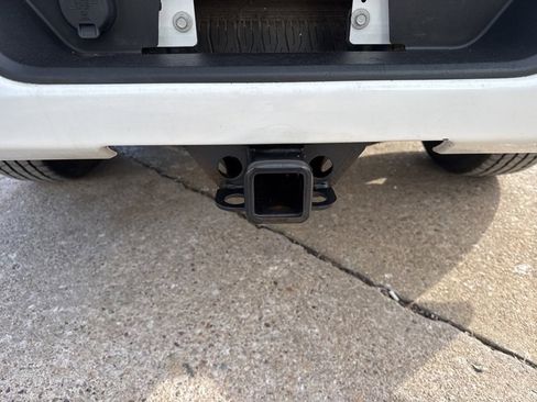 Used 2022 Chevrolet Silverado 1500 Custom image 11