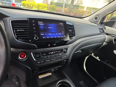 Used 2023 Honda Ridgeline RTL-E image 19