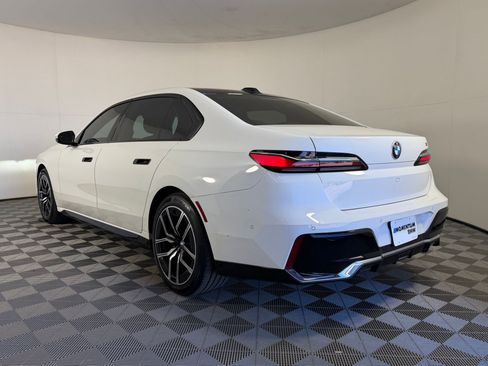 Used 2023 BMW 740i 740i w/ Parking Assistance Package image 3