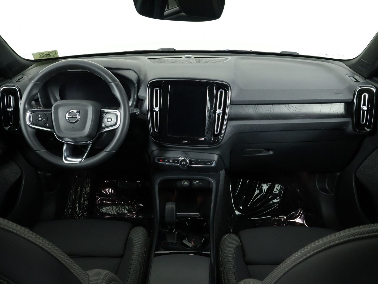 Certified 2023 Volvo XC40 Recharge Core AWD/4WD image 7