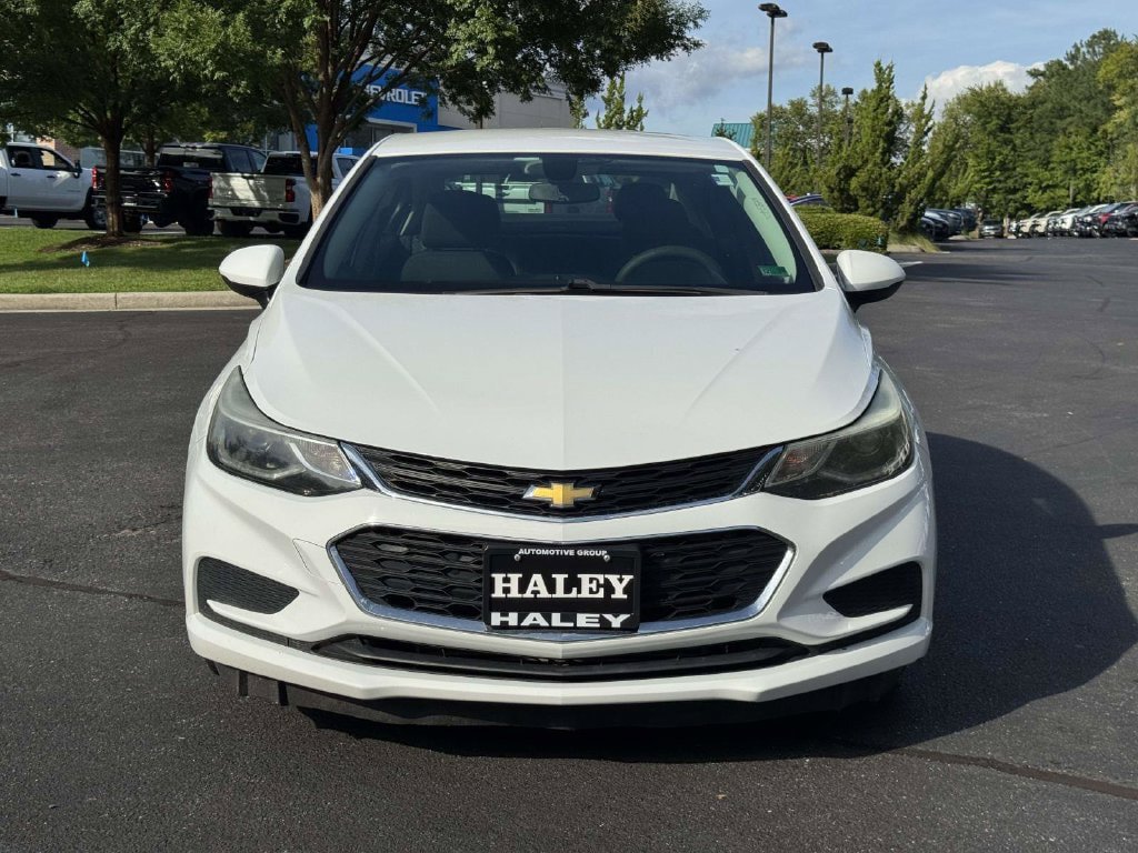 Used 2017 Chevrolet Cruze LT FWD image 25