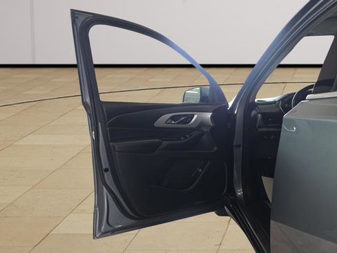 Used 2020 Chevrolet Traverse LT FWD image 28