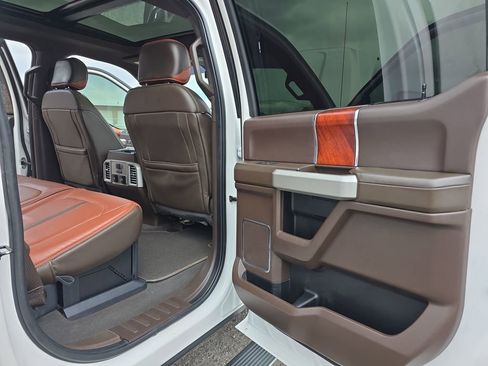 Used 2019 Ford F250 King Ranch w/ King Ranch Ultimate Package AWD/4WD image 35