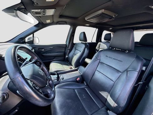 Used 2021 Honda Pilot Black Edition image 12