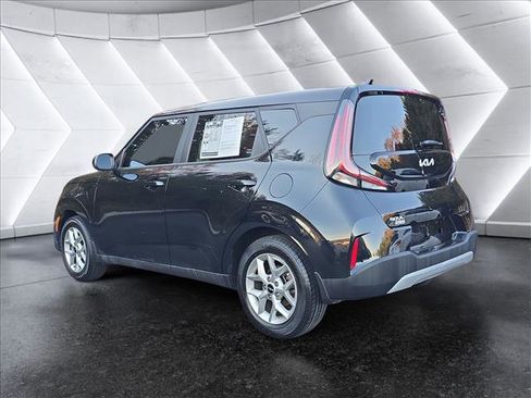 Used 2024 Kia Soul LX w/ Option Group 015 image 3