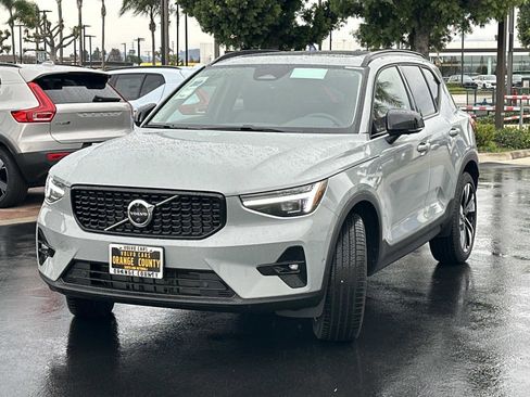 New 2026 Volvo XC40 B4 Plus w/ Climate Package image 6