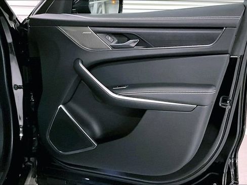 Used 2025 Jaguar F-PACE R-Dynamic S image 27