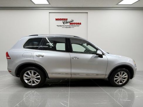 Used 2014 Volkswagen Touareg Sport AWD/4WD image 6