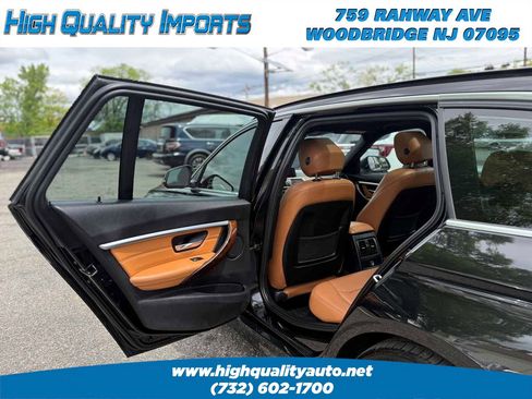 Used 2018 BMW 330i xDrive Wagon AWD/4WD image 15