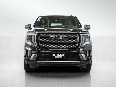 Used 2023 GMC Yukon XL Denali Ultimate w/ LPO, Floor Liner Package AWD/4WD image 8