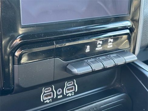 Used 2025 RAM 1500 Laramie image 19