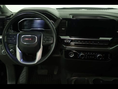 Used 2023 GMC Sierra 1500 SLE AWD/4WD image 17