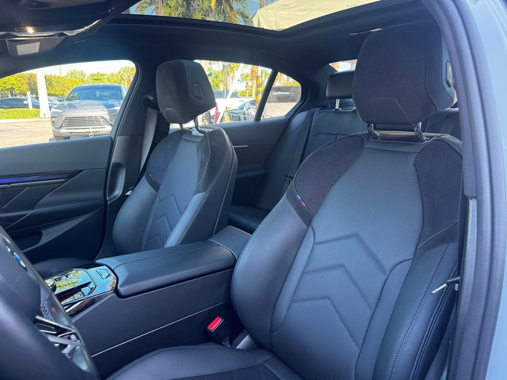 Used 2024 BMW i5 M60 w/ Premium Package AWD/4WD image 5