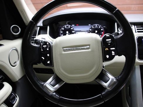 Used 2018 Land Rover Range Rover image 47