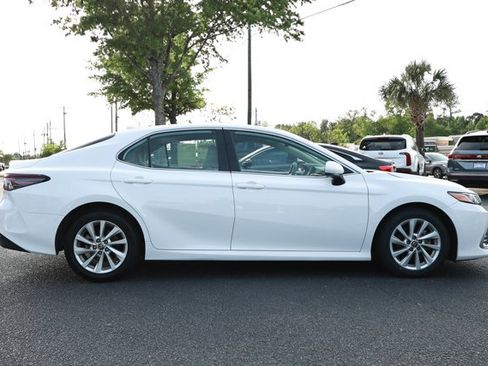 Used 2024 Toyota Camry LE image 4