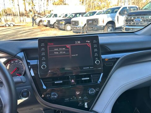 Used 2024 Toyota Camry XSE FWD image 16