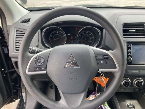 Used 2025 Mitsubishi Outlander Sport AWD image 28