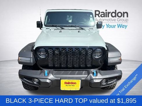 Used 2023 Jeep Wrangler Unlimited AWD/4WD image 2