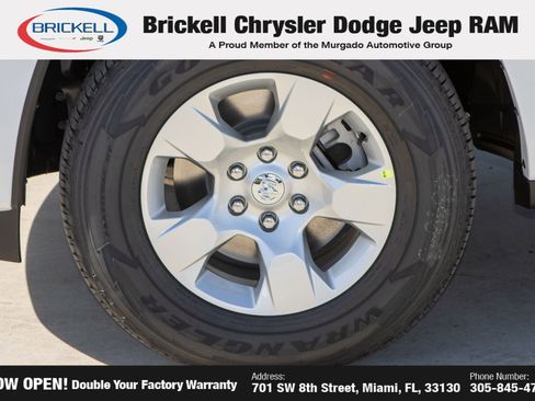 New 2026 RAM 1500 4x4 Crew Cab image 34