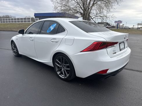Used 2018 Lexus IS 300 F Sport w/ F Sport Package image 8