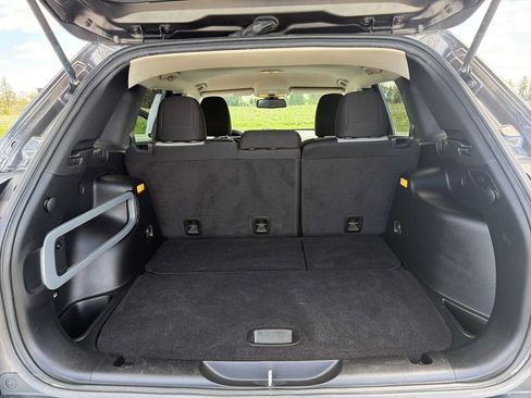 Used 2014 Jeep Cherokee Latitude w/ Cold Weather Group FWD image 15