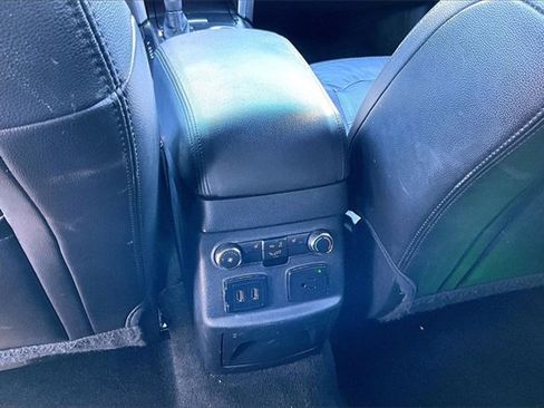 Used 2016 Ford Explorer Limited image 25