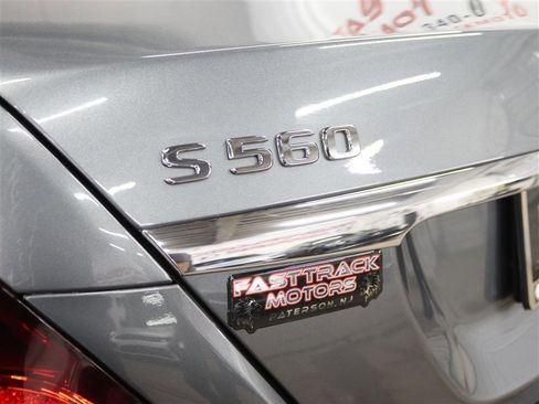 Used 2018 Mercedes-Benz S 560 4MATIC Sedan image 7