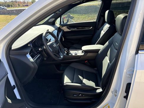 New 2025 Cadillac XT6 Premium Luxury w/ Technology Package image 8