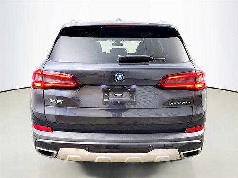 Used 2022 BMW X5 xDrive45e w/ Executive Package image 6