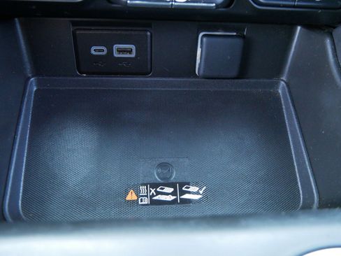 Used 2023 Chevrolet Tahoe LT image 32