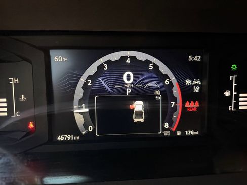 Used 2024 Toyota Tacoma SR image 17