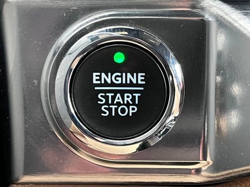 Used 2021 Ford F150 Lariat w/ Equipment Group 502A High AWD/4WD image 34
