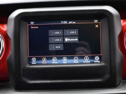 Used 2019 Jeep Wrangler Unlimited Rubicon w/ LED Lighting Group AWD/4WD image 34