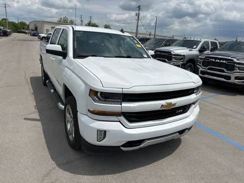 Used 2018 Chevrolet Silverado 1500 LT w/ All Star Edition AWD/4WD image 25