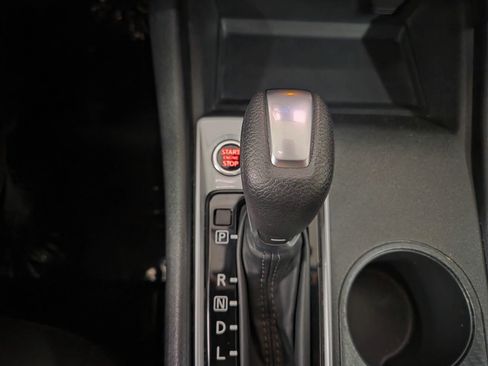 Used 2025 Nissan Altima 2.5 SV FWD image 24