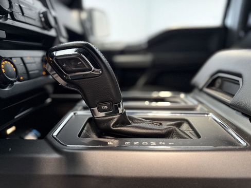 Used 2016 Ford F150 XLT w/ Equipment Group 302A Luxury image 16