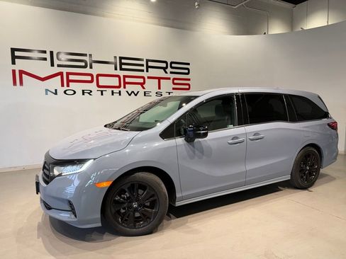Used 2023 Honda Odyssey Sport image 9