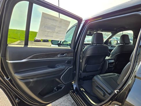 New 2026 Jeep Grand Cherokee L Limited AWD/4WD image 25