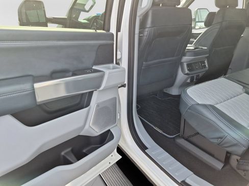 Used 2024 Ford F250 Limited w/ FX4 Off-Road Package AWD/4WD image 9