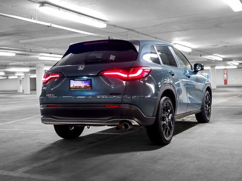 Certified 2023 Honda HR-V Sport image 6