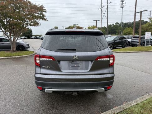 Used 2021 Honda Pilot EX image 8