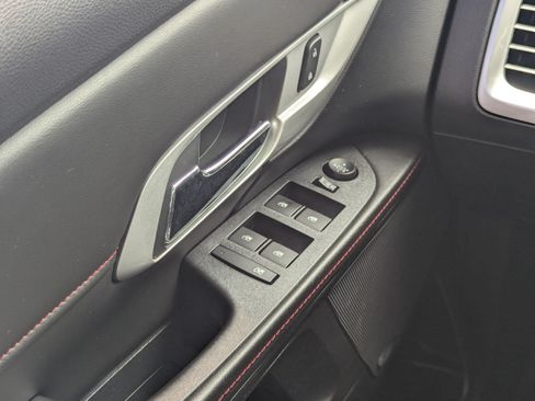 Used 2015 GMC Terrain SLT FWD image 16