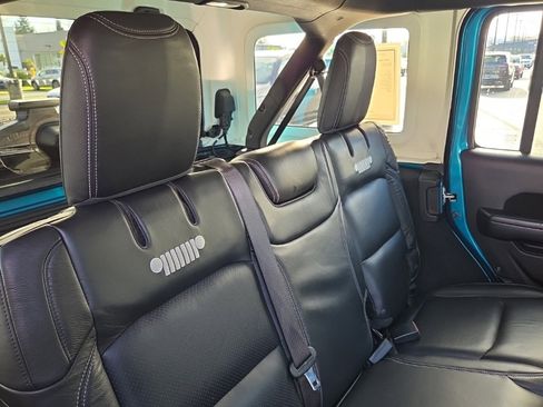 Used 2020 Jeep Wrangler Unlimited Sport S image 18