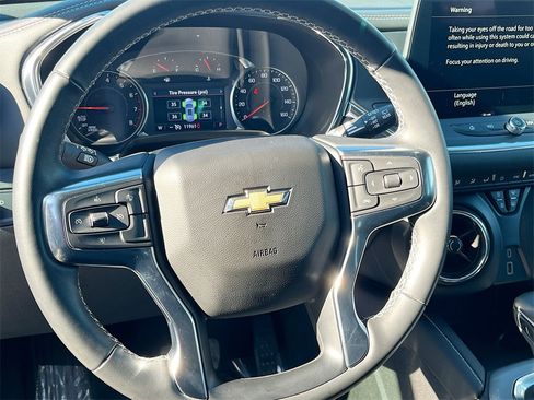 Used 2024 Chevrolet Blazer LT image 11