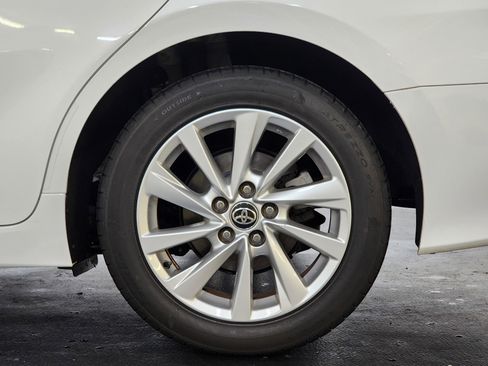 Used 2021 Toyota Camry LE image 49