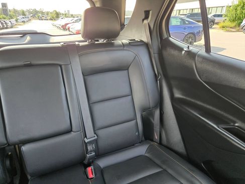 Used 2021 Chevrolet Equinox LT FWD image 14