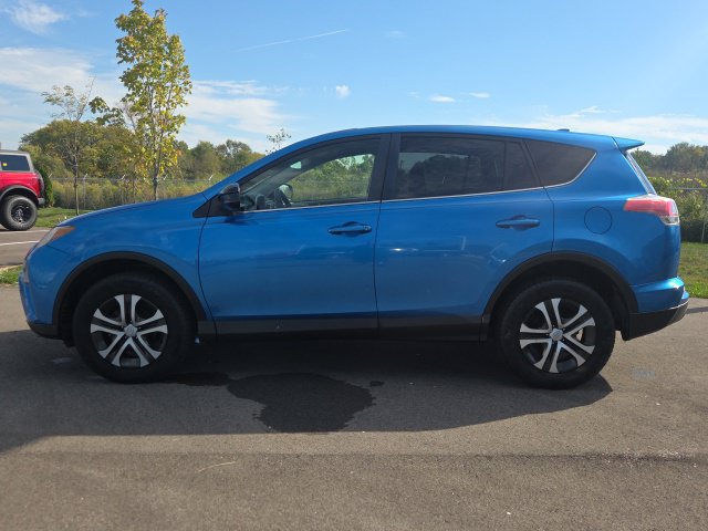 Used 2017 Toyota RAV4 LE w/ Carpet Mat Package FWD image 13