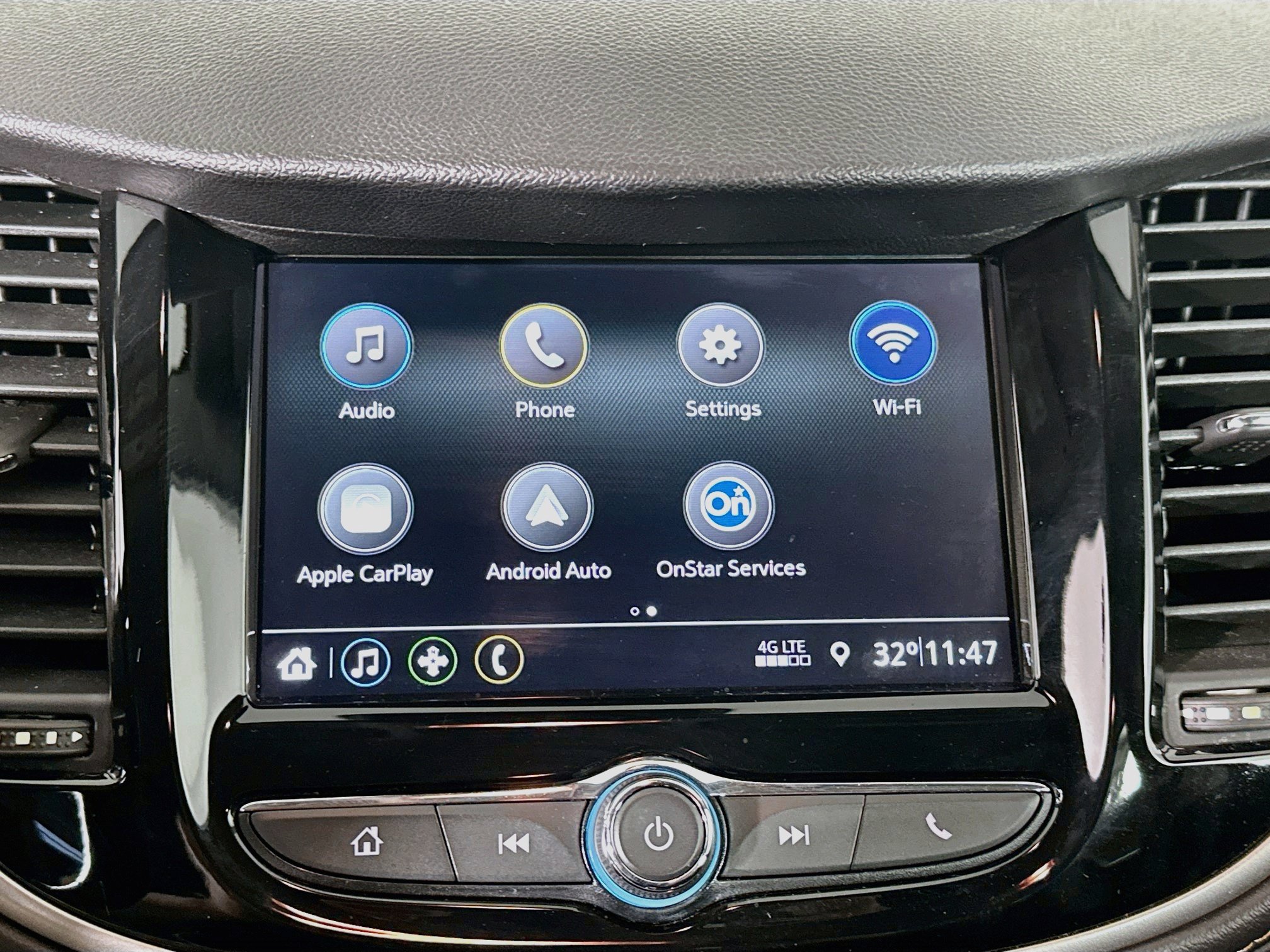 Used 2019 Chevrolet Trax LT w/ Redline Edition FWD image 19