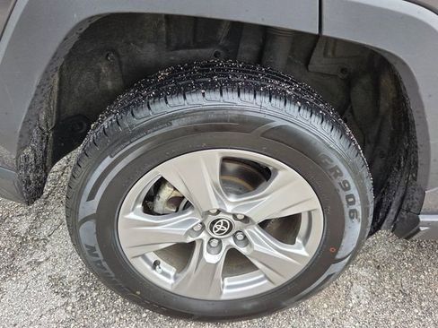 Used 2024 Toyota RAV4 XLE FWD image 18